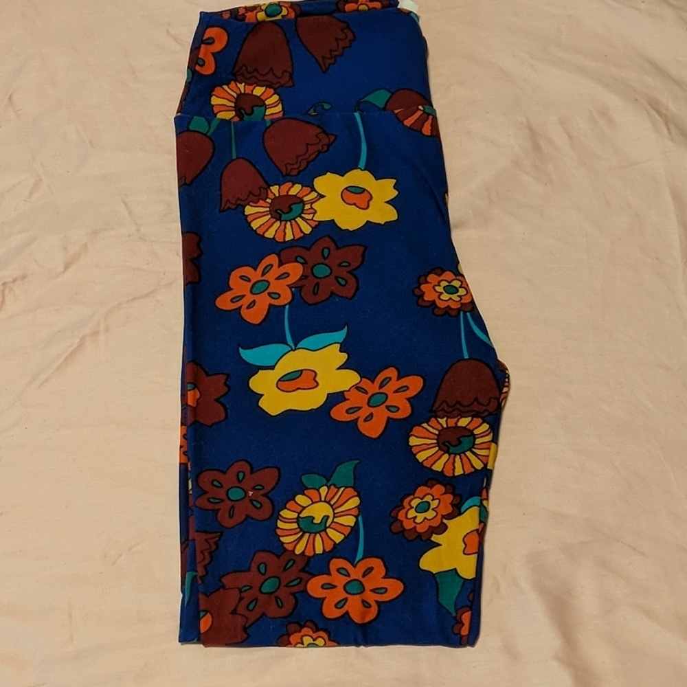 NWOT Lularoe leggings